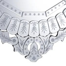 Beliani Wandspiegel CRAON 67 x 100 cm Silber