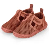 Sterntaler Badeschuhe Uni – Unisex Baby Aquaschuhe knöchelhoch mit Klettverschluss – Strukturierte Sohle – Atmungsaktives Mesh – Kinder Wasserschuhe - Bademode - Farbe lehmbraun, Größe 22