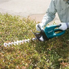 Makita UH4570