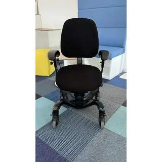 Vela 700E Therapiestuhl Trippelstuhl Sofort Lieferbar in Comfort Schwarz