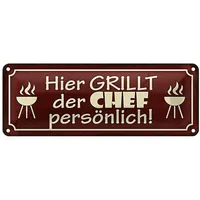 Roomando Blechschild 27x10cm gewölbt Hier grillt der Chef persönlich Grill grillen Sprüche Deko Geschenk Schild