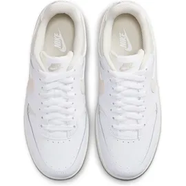 Nike Gamma Force Damen White/Light Bone/Sanddrift/Phantom 38