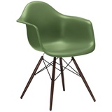 Vitra Stuhl Eames Plastic Armchair RE 83x63x59 cm forest grün, Gestell: Ahorn nussbaumfarbig, Designer Charles & Ray Eames