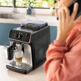 Philips 5500 Series LatteGo EP5549/70 Schwarz/Silber