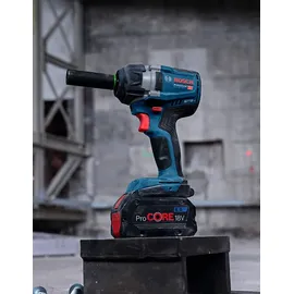 Bosch Akku-Drehschlagschrauber GDS 18V-750 C 2 x Akku ProCORE18V 8.0Ah