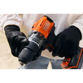 Black & Decker Akku-Schlagbohrschrauber BCD383D1XC inkl. 1 x 2,0 Ah + Ladegerät