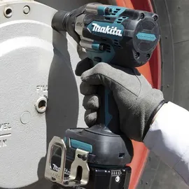 Makita DTW701RTJ inkl. 2 x 5,0 Ah Akku + Ladegerät + Makpac Gr. 3