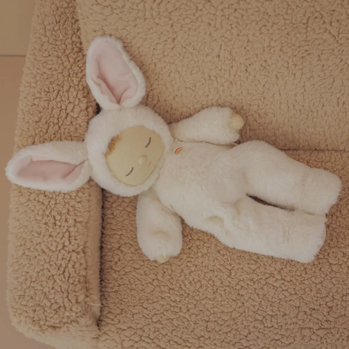 Olli Ella Kuschellinchen Kaninchen Kuscheltier Hase 30 cm Braun/Weiß Polyester-Plüsch - Gewichtetes Hinterteil, weiche Ohren