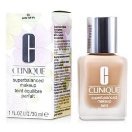 Clinique Superbalanced Makeup CN 1 petal 30 ml