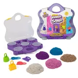 Kinetic Sand Farbspiel Koffer - mit 907 g magischen Sand aus Schweden in 5 Farben und mit 5 Werkzeugen für kreatives Indoor-Sandspiel, für Kinder ab 3 Jahren