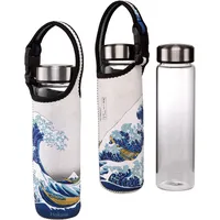 GOEBEL Trinkflasche mit Neoprenhülle Blau-Weiß - Katsushika Hokusai -