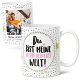 Verliebte Geschenkidee Keramik Kaffee-Tasse (300ml) Romantisches Geschenk für Freundin oder Ehefrau, Personalisierte Fototasse Du bist meine kleine perfekte Welt