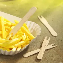 Papstar 50 Pommes-Frites-Gabeln, Holz "pure" 8,5 cm
