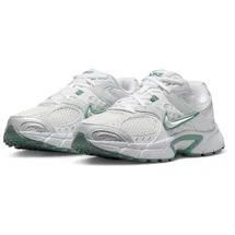 Nike V5 RNR Sneaker Damen weiß, Größe 37 1⁄2 -