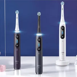 Oral-B iO Series 8 white alabaster