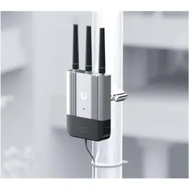 UBIQUITI networks Ubiquiti Mobile Router Industrial (UMR-Industrial)