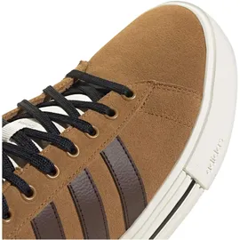 adidas Daily 4.0 Bronze Strata/Dark Brown/Off White 46