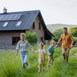Qoltec Hybrid Off-Grid Solar Wechselrichter 3500W 24V MPPT BMS WLAN