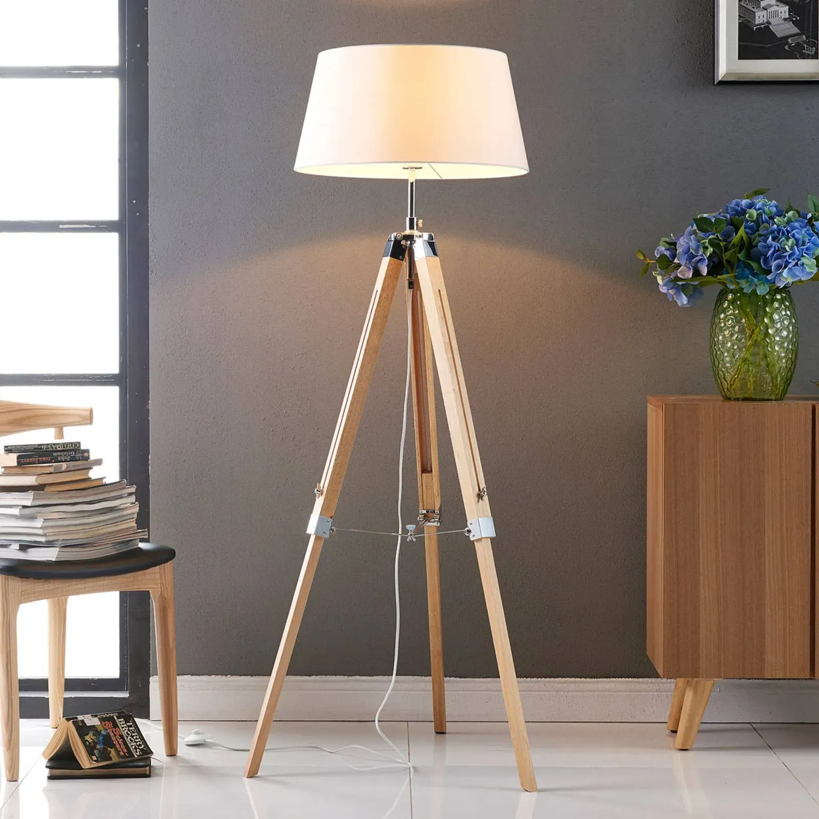Holz Stehlampe Katie Lindby, weiß / opal, für Wohn- / Esszimmer, Holz, Skandinavisch, Stehlampe - 70 cm - 70 cm - 162 cm