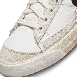 Nike Blazer Mid Pro Club Herren white/black/light bone/summit white 40