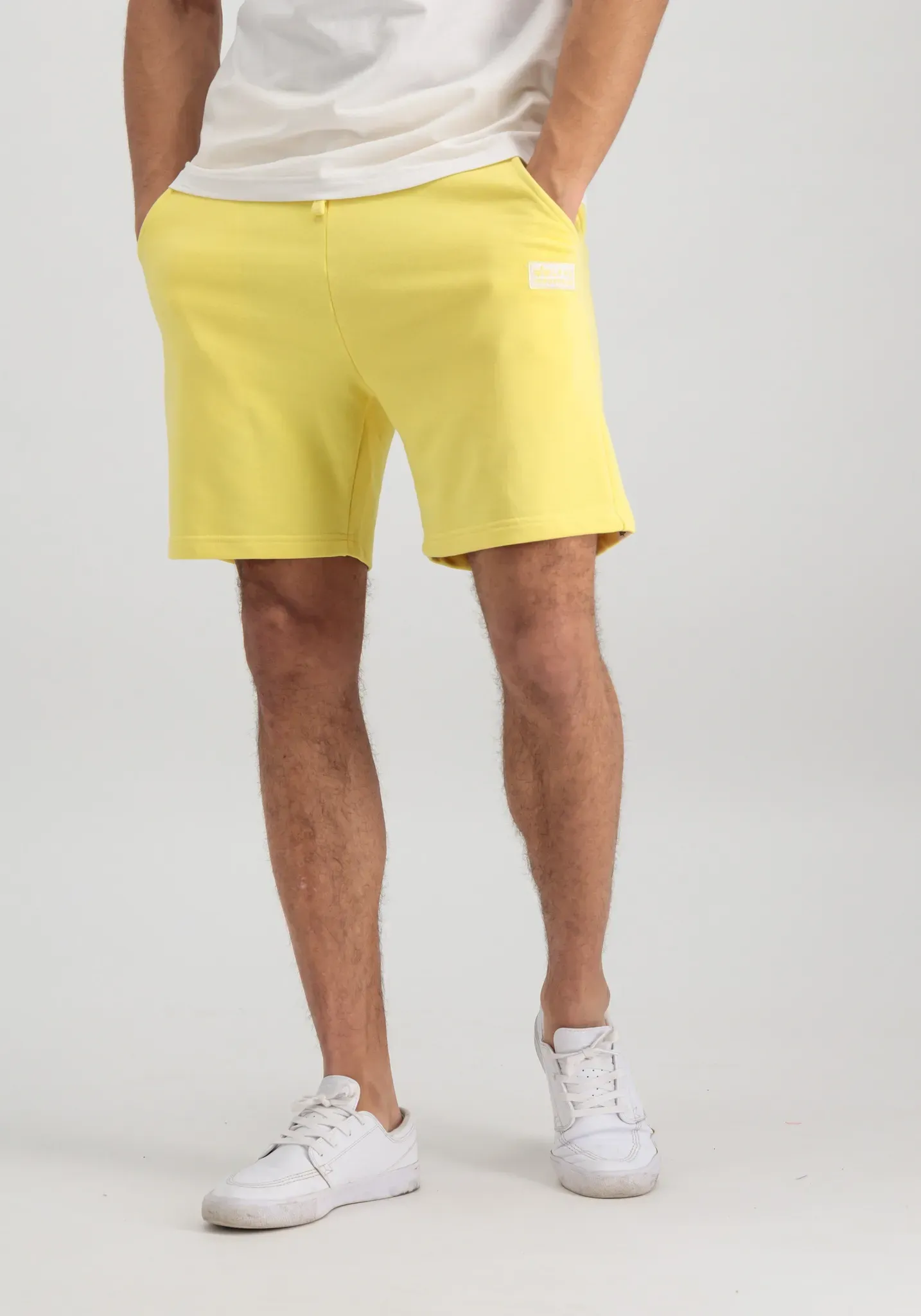 Alpha Industries Sweatshorts »Alpha Industries Men - Shorts Organics Jogger Short« Alpha Industries organic yellow M