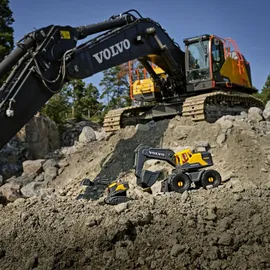 DICKIE Volvo On-site Excavator
