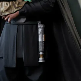 DIAMOND SELECT TOYS Diamond Star Wars: Premier Collection: The Mandalorian - Luke Skywalker and Grogu Statue (1/7) (FEB222120)