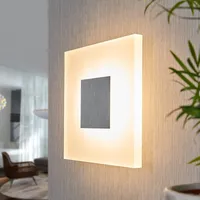 Lucande Quadratische LED-Wandleuchte Berlind