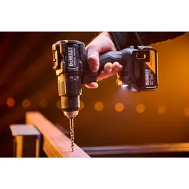 DeWalt Akku-Schlagbohrschrauber 18V inkl. 2 x 5,0 Ah + System-Schnellladegerät