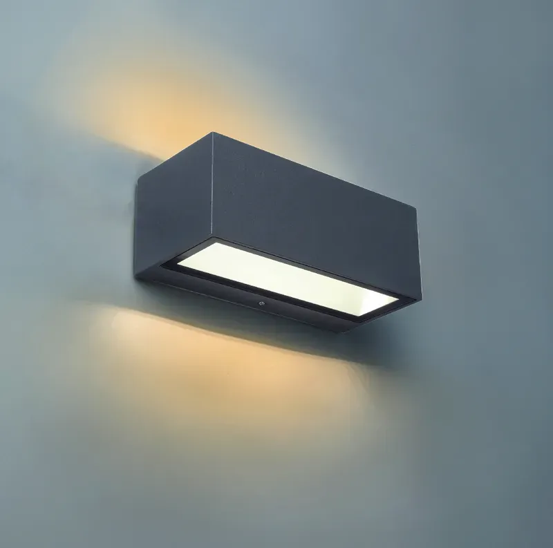 LUTEC LED Außenwandleuchte, moderne Aluminium-Wandleuchte in Anthrazit, Außenlampe, 1300 Lumen, warmweißes Licht 3000 K, rechteckige Wandleuchte mit Up-&-Down-Effekt, Außenbeleuchtung