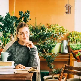 Relaxdays Insektenhotel, Bienen & Schmetterlinge, hängend o. stehend, Garten, HBT: 20 x 13,5 x 10cm, Natur