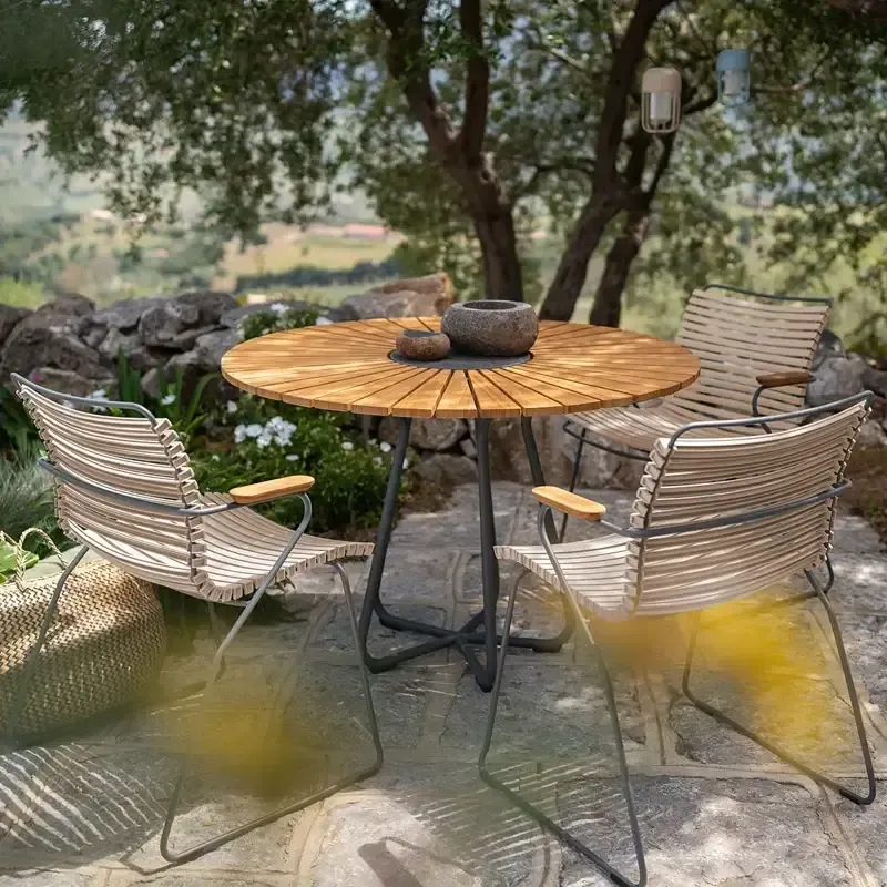 Houe Circle Gartentisch Ø110 cm Set1 mit 4 Stühlen