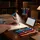 shop'n smile ideoon 4in1 Kugelschreiber mit LED-Lampe, Touchpen für Tablets & Handy-Ständer Funktion, 10er-Set Multifunktionsstift Schreibset für Büro, Alltag und Reise