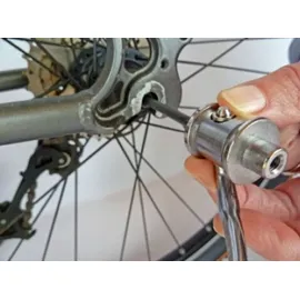 FollowMe Adapter Schnellspanner bis 150mm für 2. Zugrad