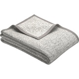 BUGATTI Wohndecke Amersfoort, BUGATTI mit dezentem Muster, Kuscheldecke grau|silberfarben
