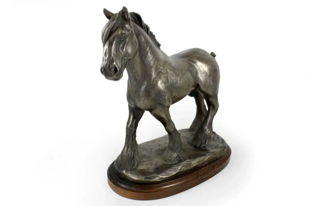 Shire - horse figurine, horse silhouette on wood, prestigious award in the Art-Dog brand competition