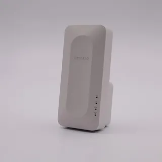 Netgear EAX12 AX1600 4-Stream WiFi 6 Mesh Extender Steckdosenformat