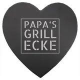 Smyla Geburtstagsgeschenk für Frauen und Männer - personalisierte Schieferplatte Grillen | Papas Grillecke | Jede Schiefertafel ein Unikat/Herzform / 30 x 30 cm | Untersetzer