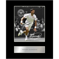 Novak Djokovic signiertes Foto mit Passepartout, signiertes Geschenk, Fotodruck