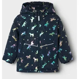 NAME IT Outdoorjacke NAME IT "NMFMAXI PA JACKET FOIL AOP NOOS", Jungen, Gr. 98, schwarz sapphire aop:unicorn, Web, Obermaterial: 100% Polyester, bedruckt, ca. Mitte Oberschenkel, Jacken Outdoorjacke, mit dekorativen und reflektierenden Details