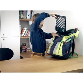 Millennium Schachcomputer Europe Chess Master II (M800)