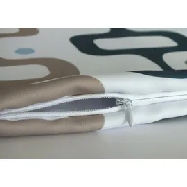 Queence Dekokissen "Dani", gold (goldfarben, bronzefarben, bedruckt), B:40cm L:40cm, Polyester, Dekokissen_Sitzkissen_Kissenhüllen, Kissenhülle,Christbaumkugeln,Schwarz,Weihnachtsdeko,Festlich