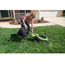 Greenworks 24V Rasenmäher GD24LM33 inkl. 4Ah Akku und Ladegerät