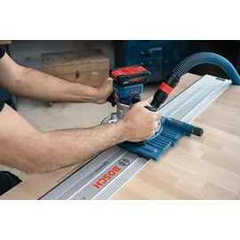 Bosch GKF 18V-8 Akku-Kantenfräse mit Spannzange, Parallelanschlag, 2x Saugadapter, Spanschutz