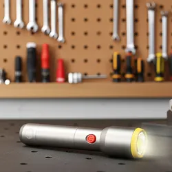 LED Taschenlampe 500 Lumen: Aluminium, USB wiederaufladbar, 3 Modi, grau/gelb. Shell Qualität, 250m Reichweite – Stark, Zuverlässig & Kompakt
