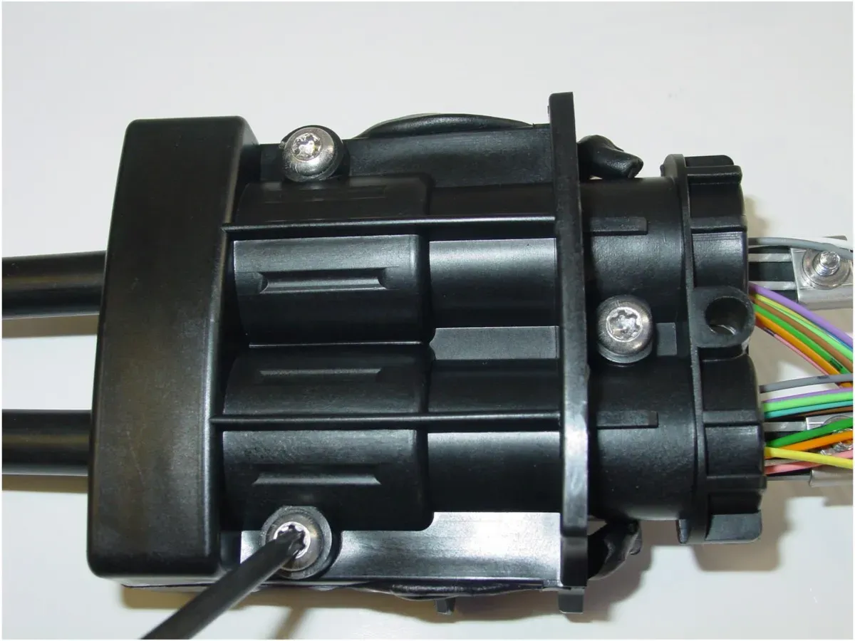 Corning Kabeleinführung FQ100078911