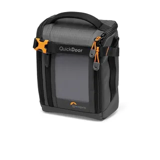 Lowepro GearUp Creator Box Medium II, Spiegellose und DSLR-Kameratasche, Kameratasche mit QuickDoor-Zugang, Hergestellt aus Recyclingmaterial, Orange Gepolsterte Innenfächer, Grau