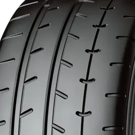 Yokohama Advan A052 225/40 R18 92Y