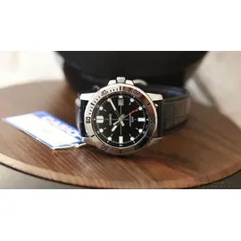 Casio Sport Collection Diver Quarz Leder 40 mm MTP-VD01L-1EV