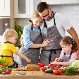Relaxdays Brotschneidebrett, mit Messer aus Edelstahl, Krümelrost, Bambus, HBT, Holzfarbe/Silber, Hellbraun